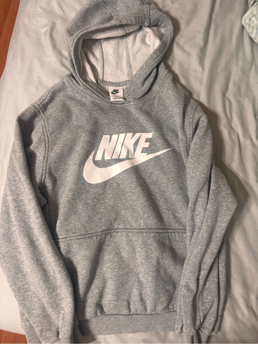 Nike Light Grey Pullover Hoodie with White Logo boys size XL